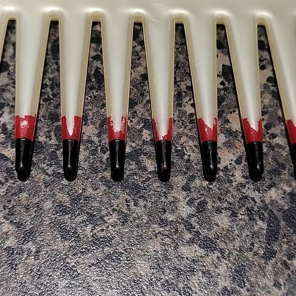 VINTAGE 80's/90's Mebco Pearl Purse‎ Comb Double Dip Pink & Black